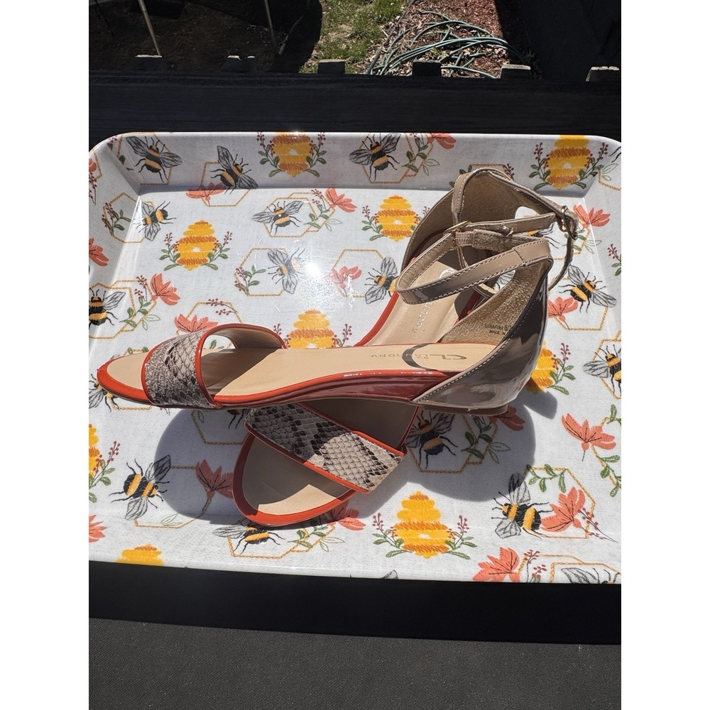 CL by Laundry Orange Snakeskin Ankle Strap Flat Open Toe Sandals Sz 8 - Picture 4 of 5